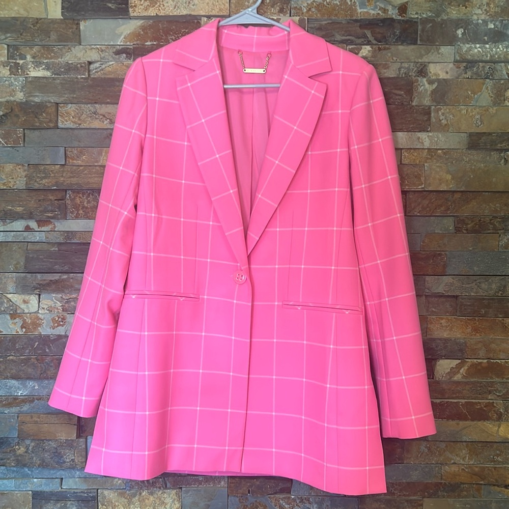 Women’s Trima Turk pink sports blazer. Size 4. Worn once - just had dry cleaned.